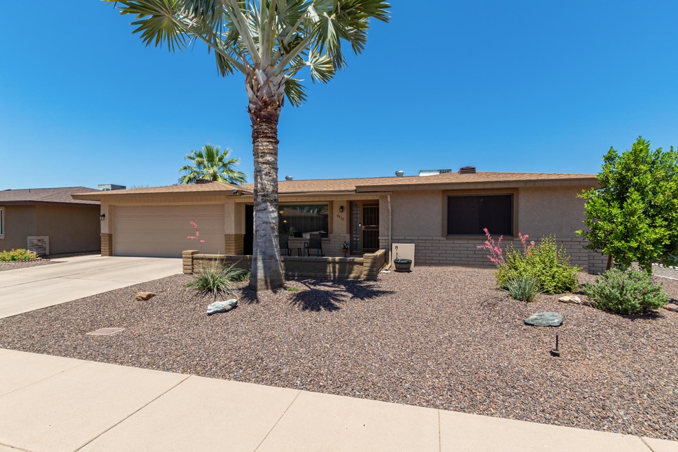 Great Curb Appeal!