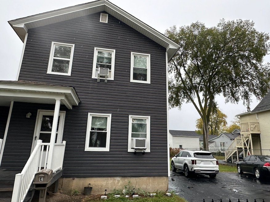 For Rent $1,650/month