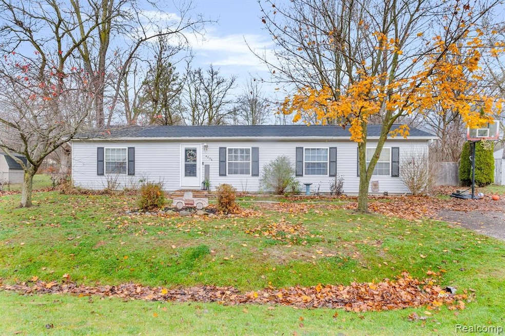 4736 Louks Rd, Kimball, MI 48074 - photo 1