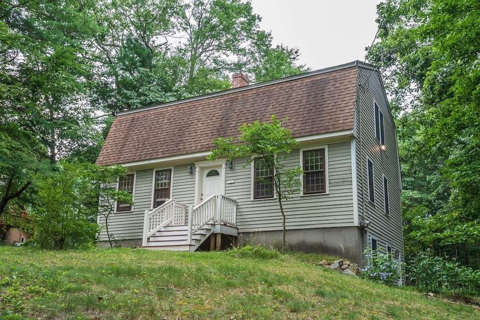 146 Tenney St, Georgetown, MA 01833 - photo 1