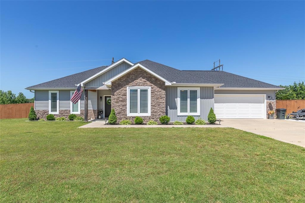 Pending $285,000