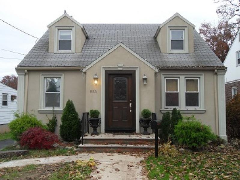 825 Travers St, Union, NJ 07083 - photo 1