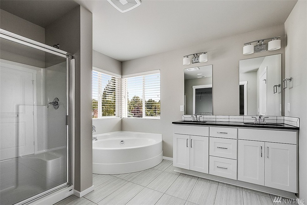 24400 16th Ave S, Des Moines, WA 98198 - photo 1