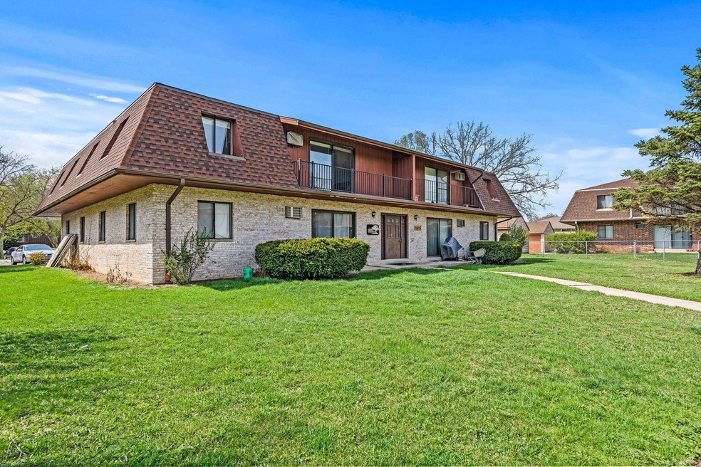 1615 S 115 Ct, West Allis-1