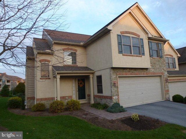 104 Fieldcrest Ln, Ephrata, PA 17522 - photo 1