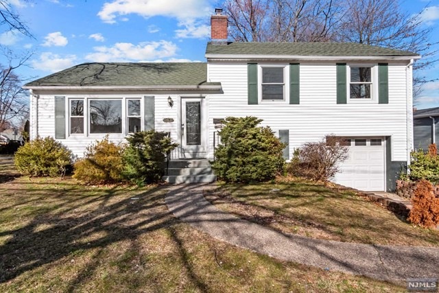 251 W Midland Ave, Paramus, NJ 07652 - photo 1