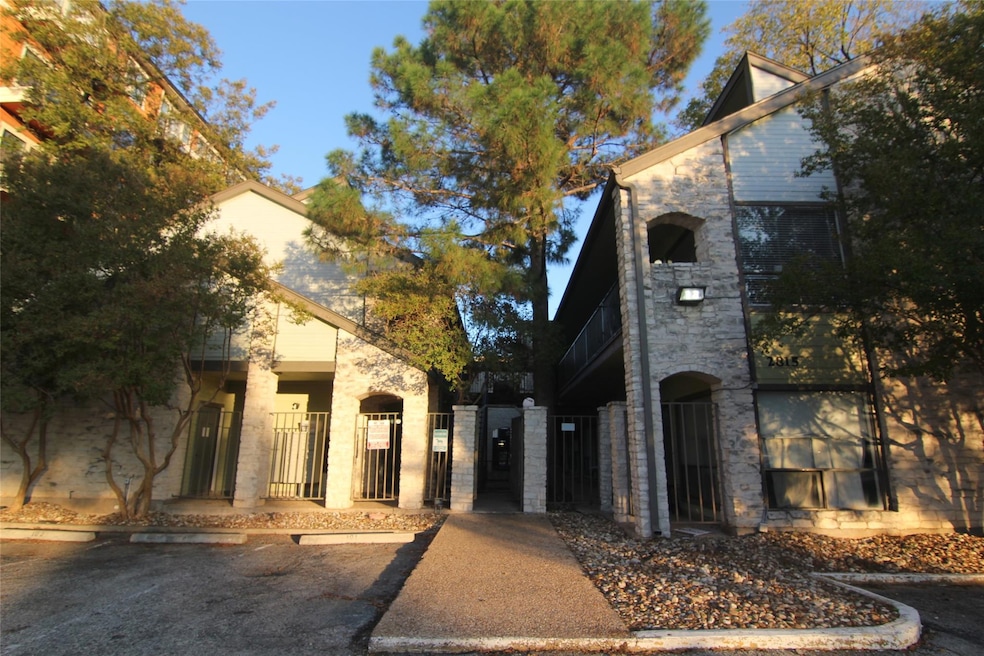 2815 Rio Grande St unit 211, Austin, TX 78705 - photo 1