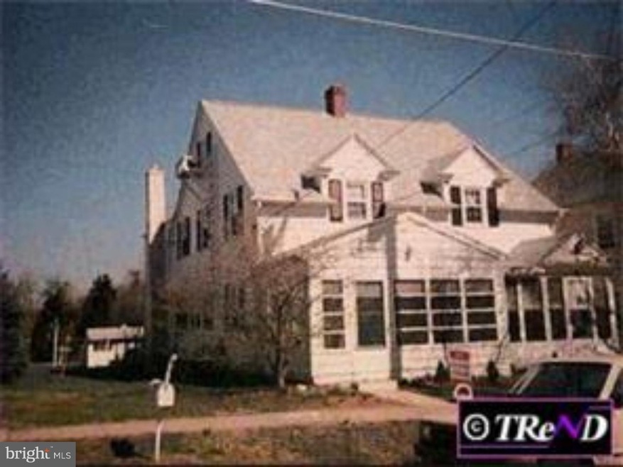 107 Broad St, Saint Georges, DE 19733 - photo 1