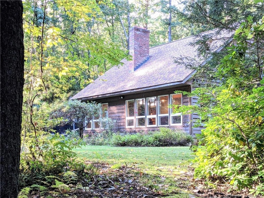 255 Pole Bridge Rd, Woodstock, CT 06281 - photo 1