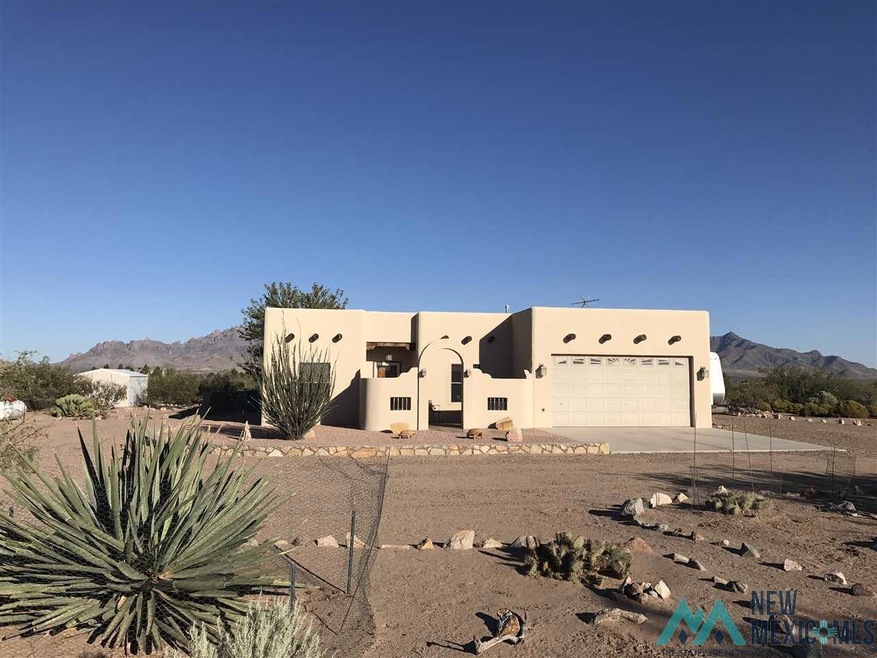 11115 Western Skies Rd SW, Deming, NM 88030 - photo 1