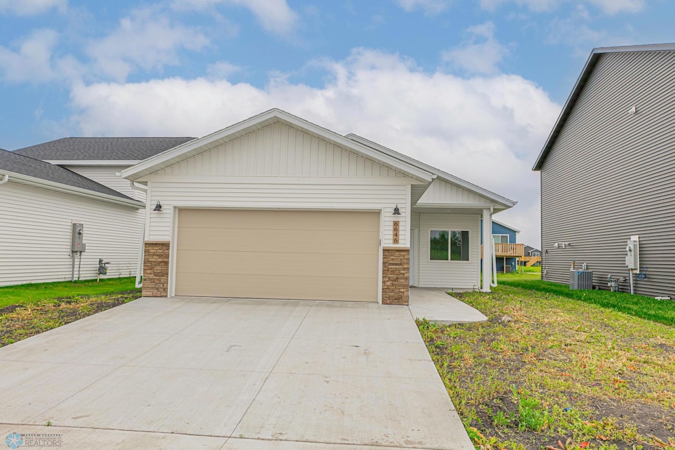 6646 68th St S, Horace, ND 58047 - photo 1