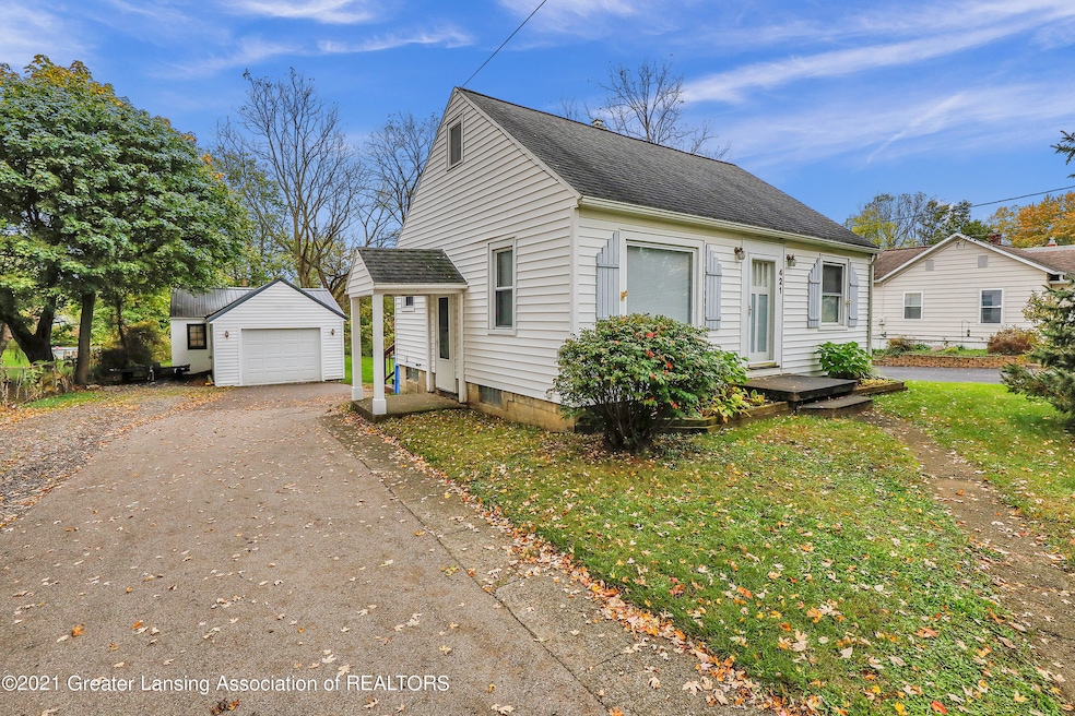 421 W Howe