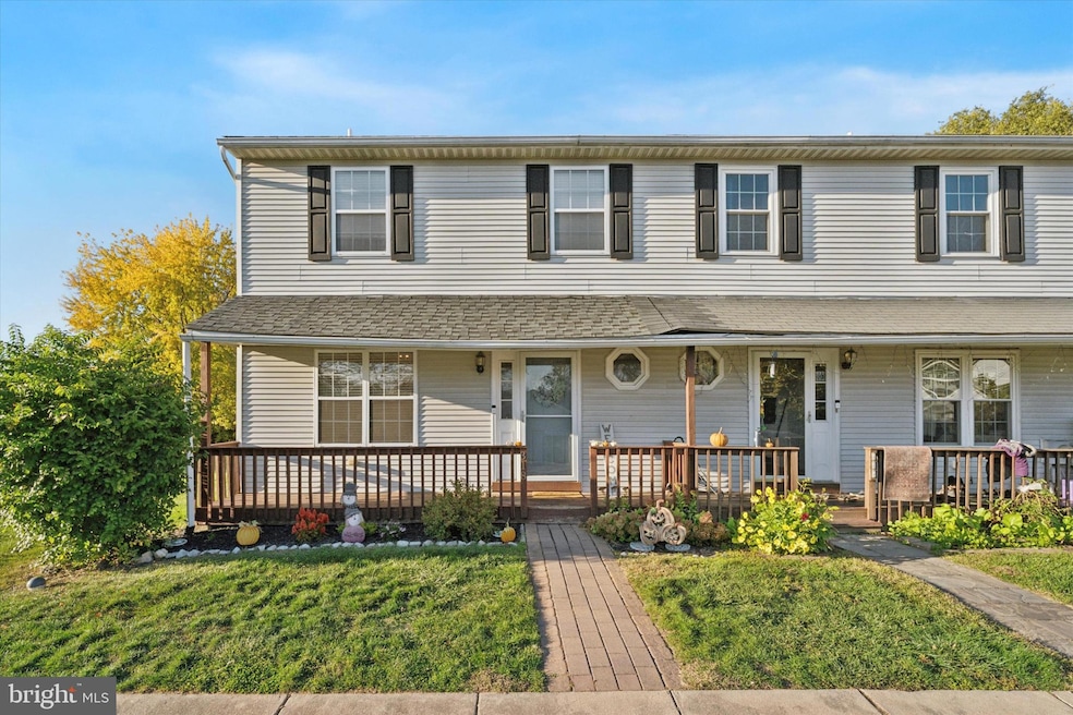Under Contract $425,000 • Co-Listing Agent