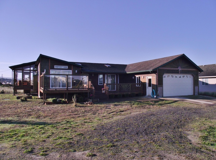 Main MLS Photo