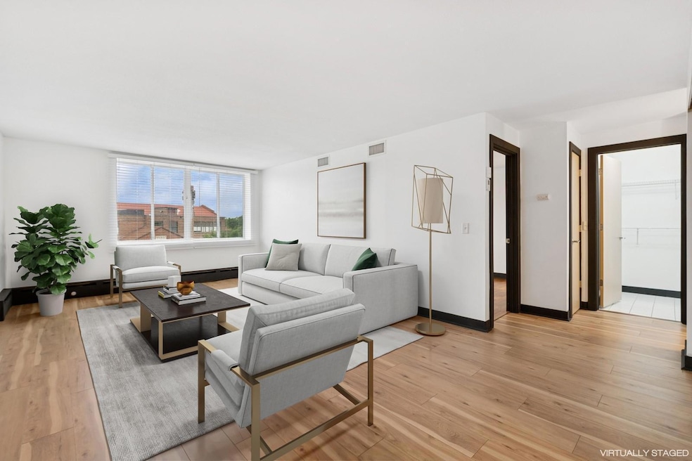 2800 W 44th St unit 401, Minneapolis, MN 55410 - photo 1