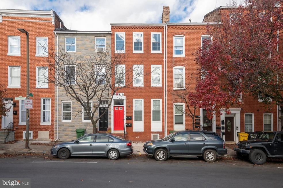 826 W Lombard St unit 300, Baltimore, MD 21201 - photo 1