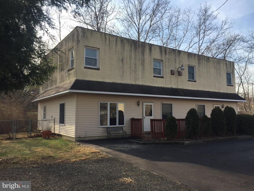 63 S Morton Ave, Folsom, PA 19033 - photo 1