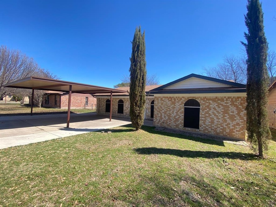 744 Bridle Ave, Fort Worth, TX 76108 - photo 1