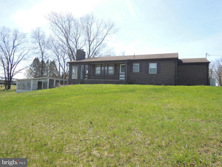 3040 Apple Harvest Dr, Hedgesville, WV 25427 - photo 1