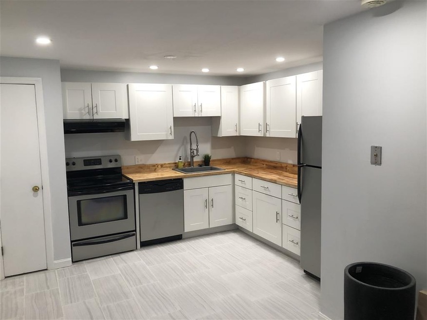 1103 White Cedar Blvd, Portsmouth, NH 03801 - photo 1