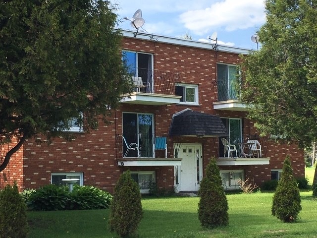 16 Gould St unit 4, Colebrook, NH 03576 - photo 1