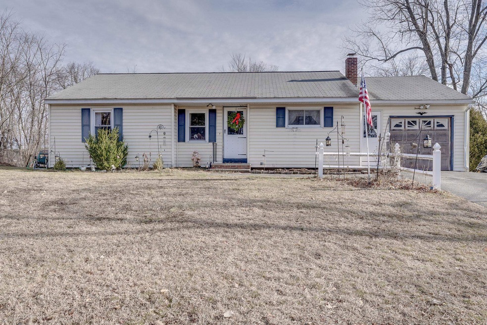 22 Greenlay St, Nashua, NH 03063 - photo 1