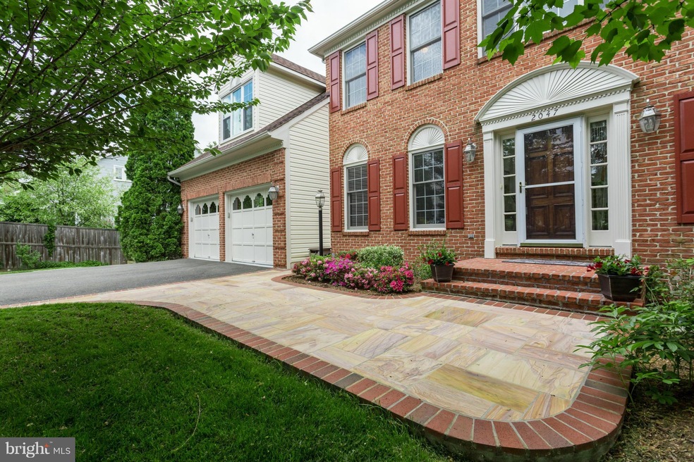 2047 Madrillon Rd, Vienna, VA 22182 - photo 1