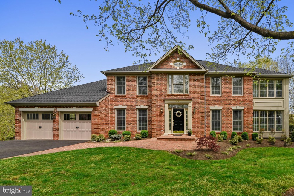 6181 Snowhill Ct, Centreville, VA 20120 - photo 1