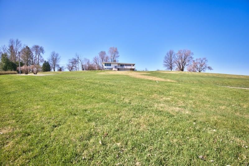 95 Allview Dr SW, Cedar Rapids, IA 52404 - photo 1