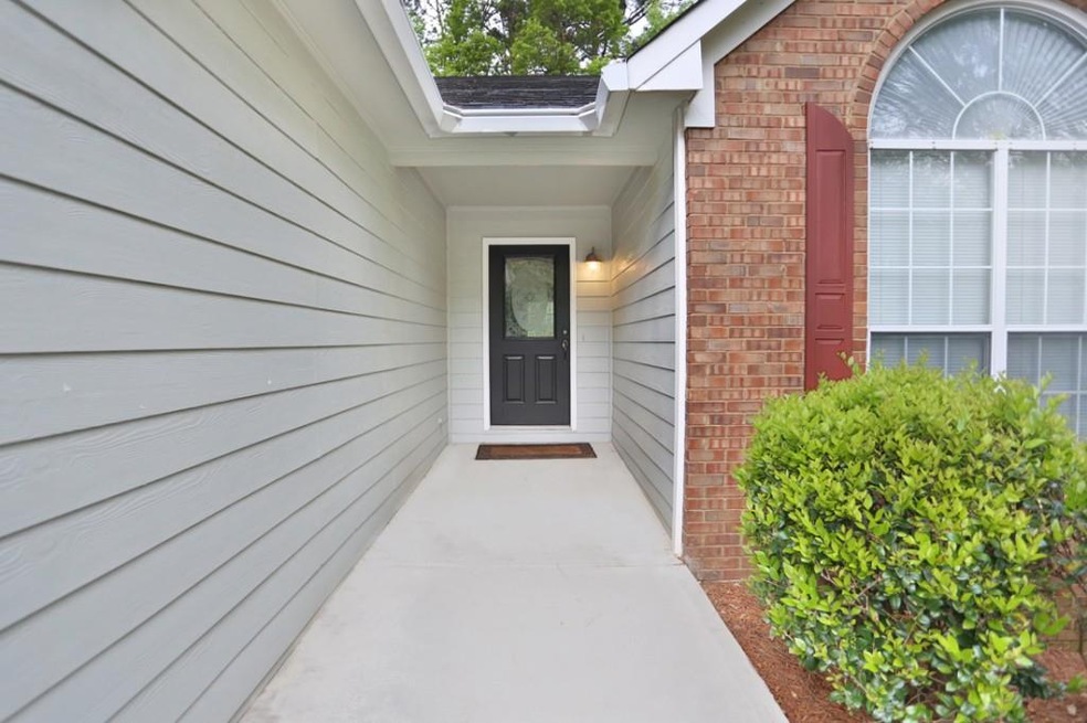 Just minutes from Downtown Duluth, Bunten Park and the Infinity Center