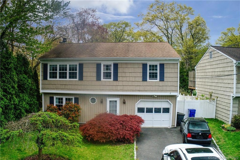 19 Knollwood Rd, Norwalk, CT 06854 - photo 1