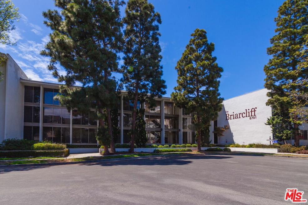 Briarcliff unit 210, Playa Del Rey, CA 90293 - photo 1