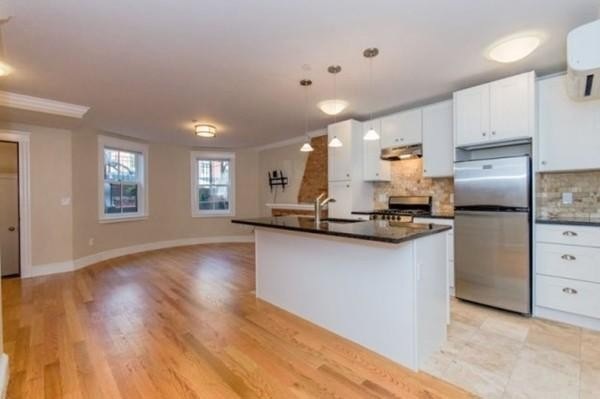 105 E Brookline St unit 1, Boston, MA 02118 - photo 1