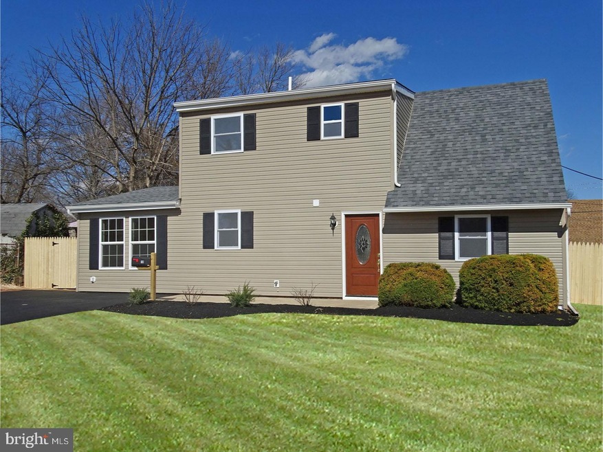 18 Arch Ln, Levittown, PA 19055 - photo 1