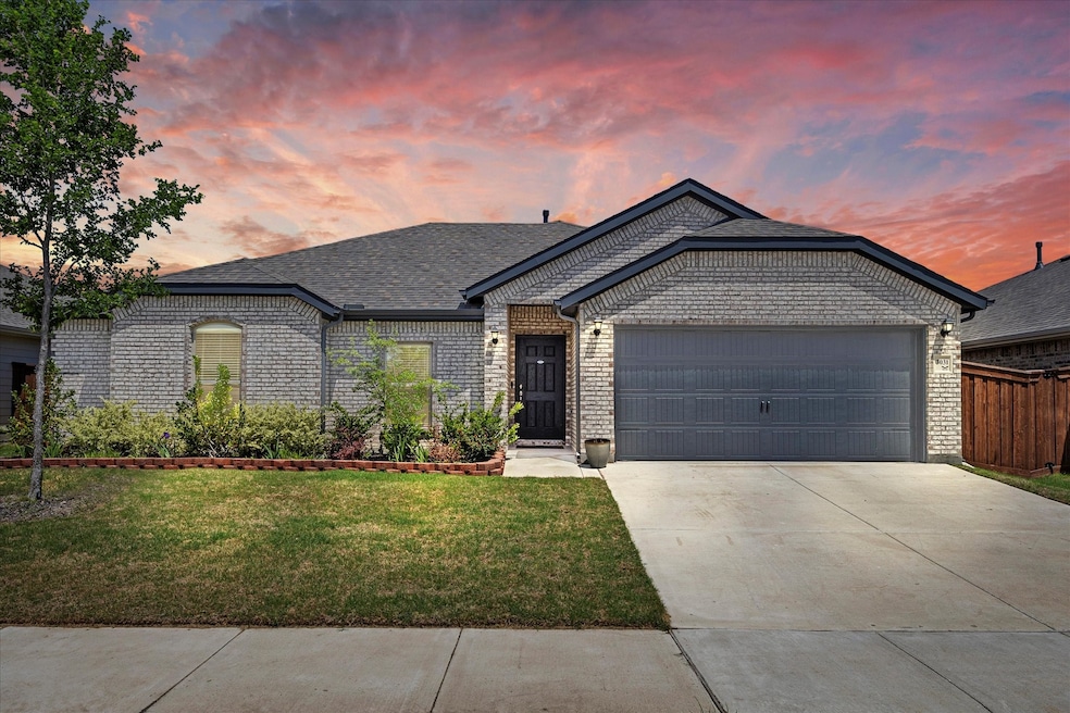 Pending $299,900