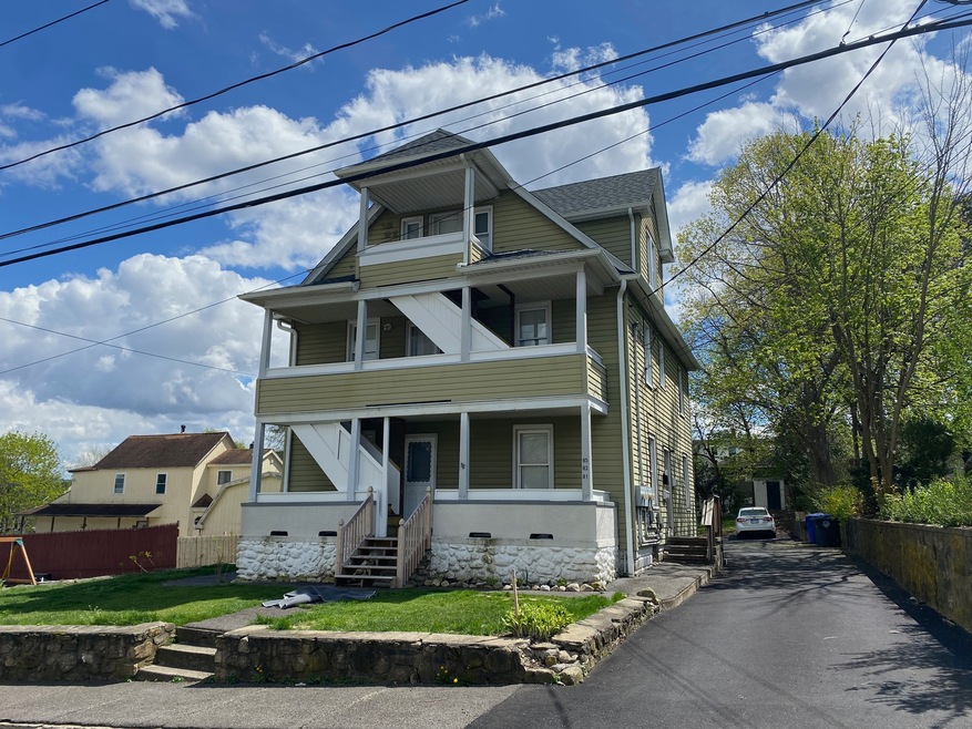 85 Funston Ave unit 3, Torrington, CT 06790 - photo 1