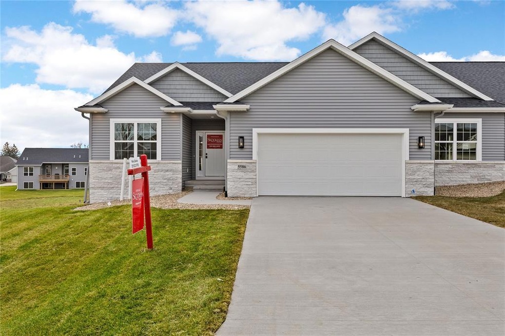 5586 Meadow Grass Cir SE, Cedar Rapids, IA 52403 - photo 1