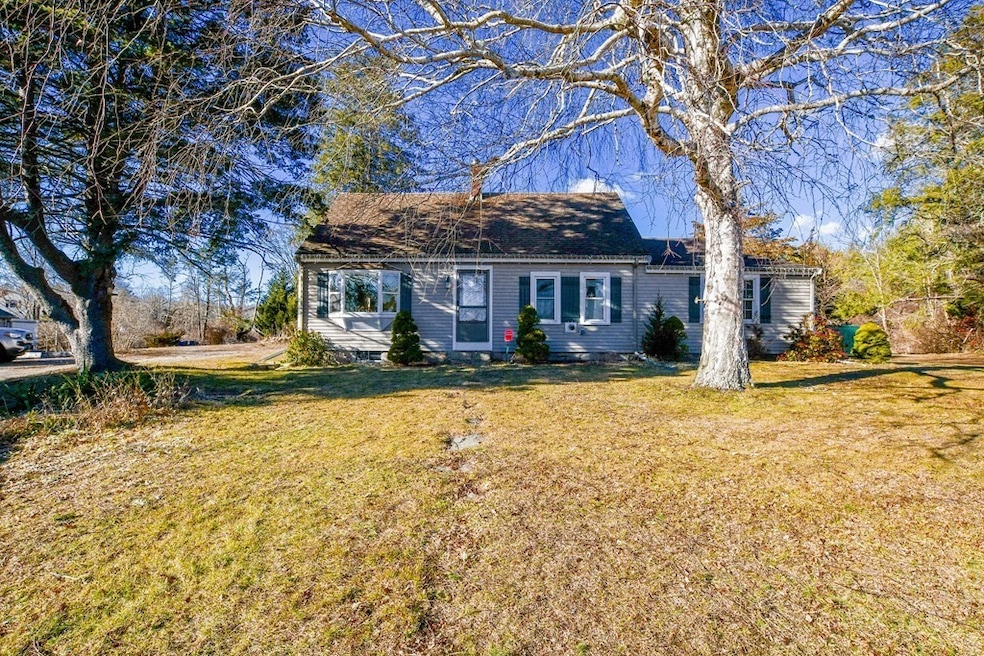 189 Blackmore Pond Rd, West Wareham, MA 02576 - photo 1