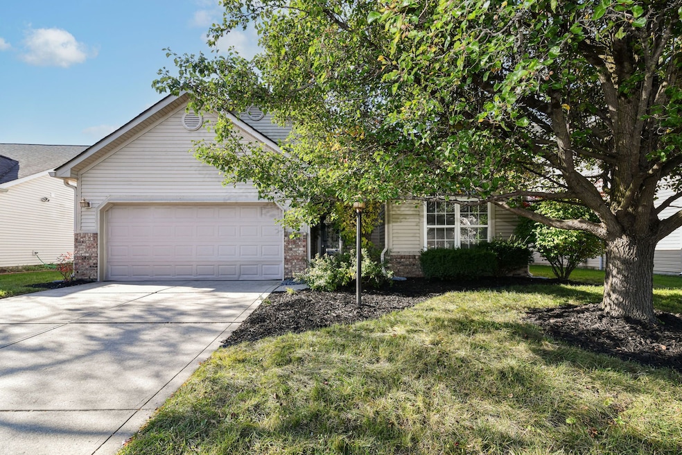 12655 Adirondack Ct, Fishers, IN 46037 - photo 1