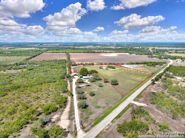 4058 County Road 4516, Hondo, TX 78861 - photo 1