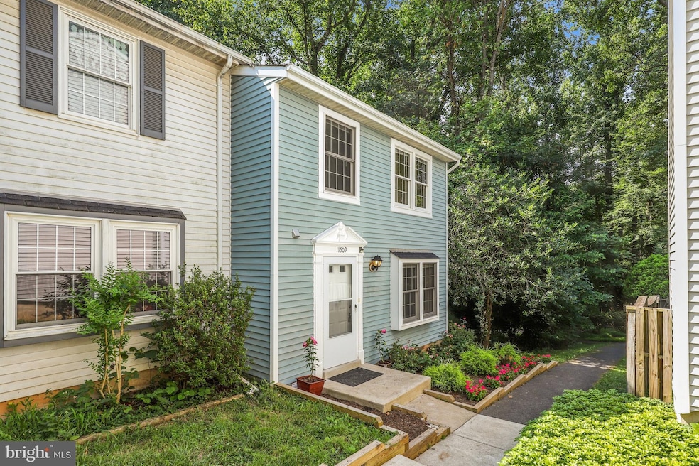 11509 Underoak Ct, Reston, VA 20191 - photo 1