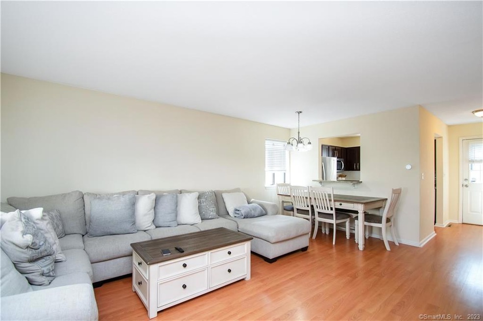 529 Woodward Ave unit A, New Haven, CT 06512 - photo 1