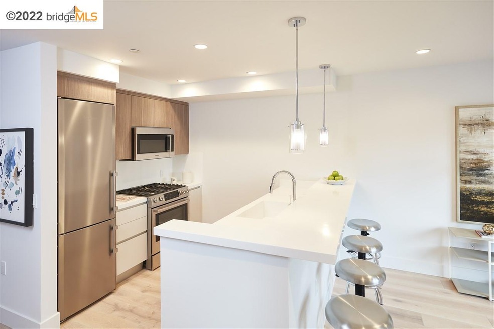 2747 San Pablo Ave unit 201, Berkeley, CA 94702 - photo 1