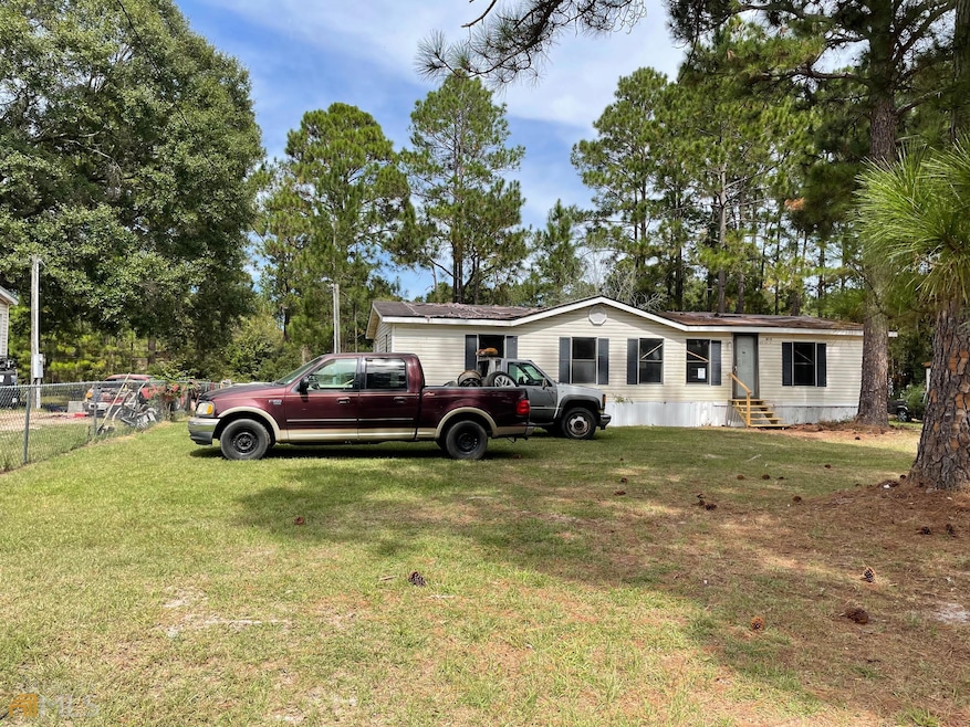 1014 Mincey St, Metter, GA 30439