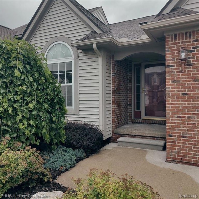 Private covered front entry