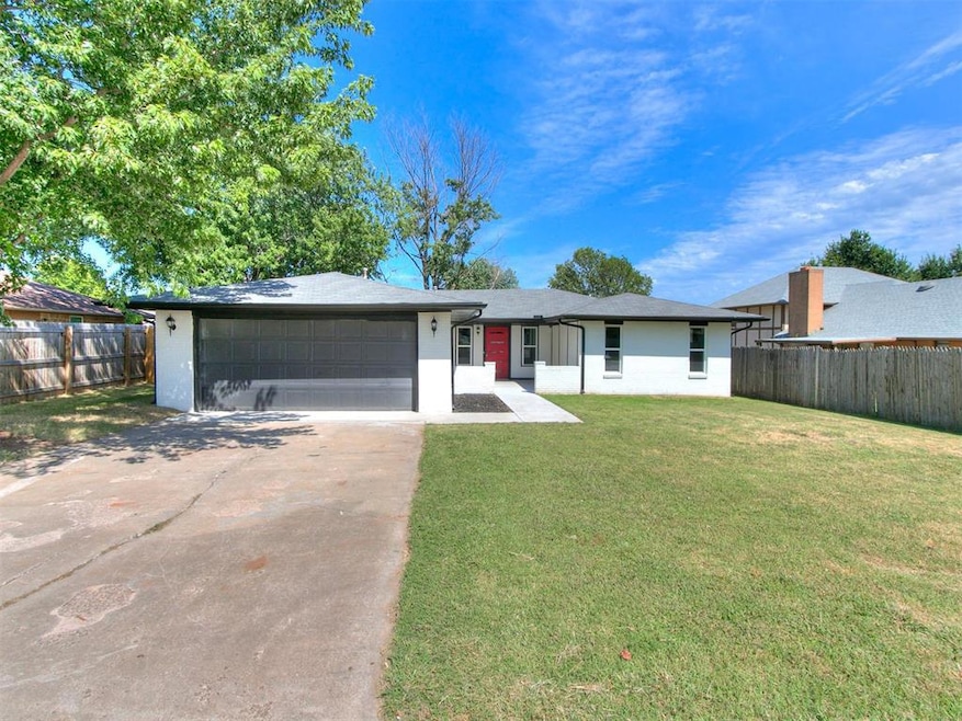 104 N Ramblin Oaks Dr, Moore, OK 73160 - photo 1