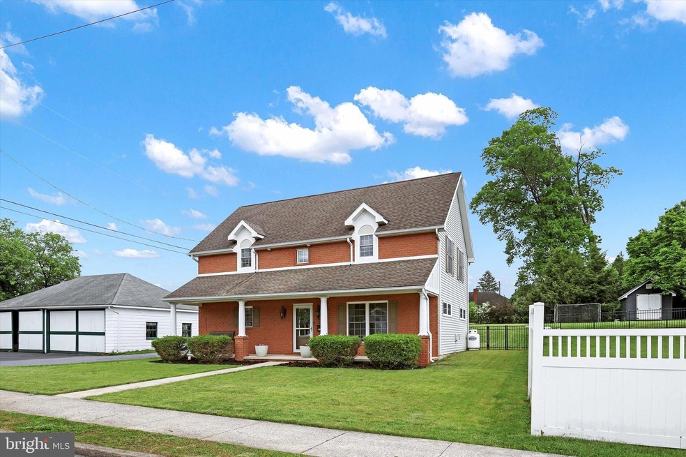 86 Grandview Ave, Chambersburg, PA 17201 - photo 1