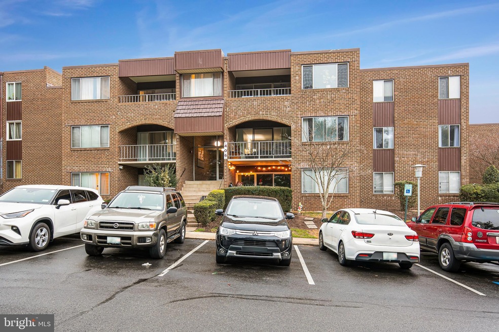 406 Girard St unit 204, Gaithersburg, MD 20877 - photo 1