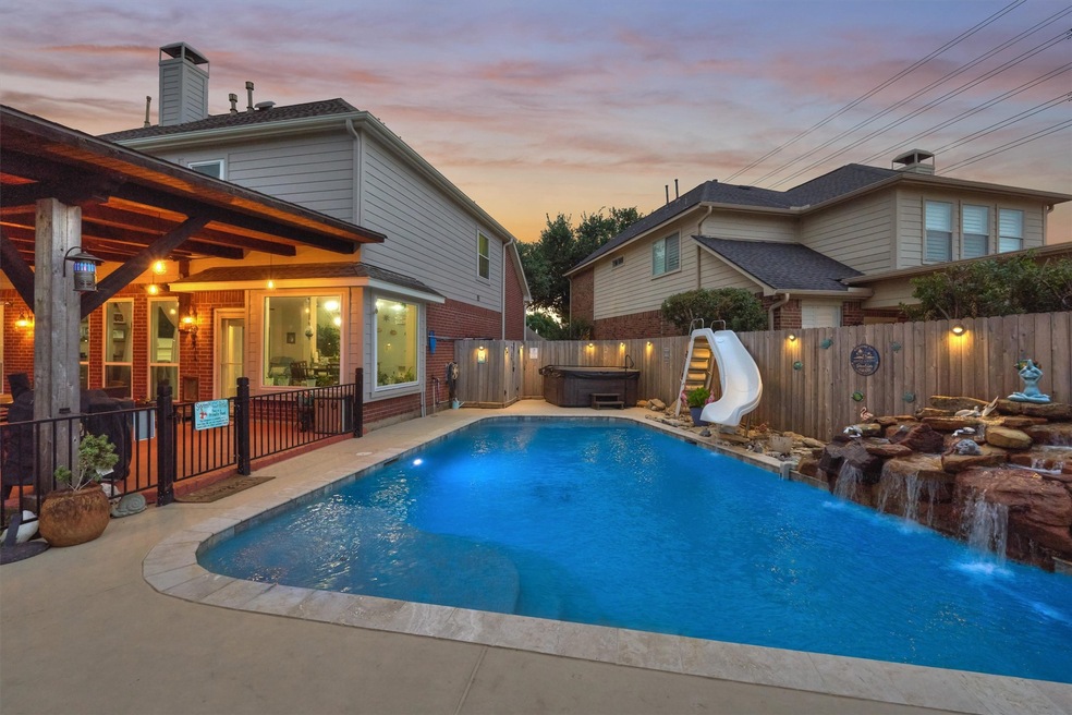 16118 Wild Grove Ct, Tomball, TX 77377 - photo 1