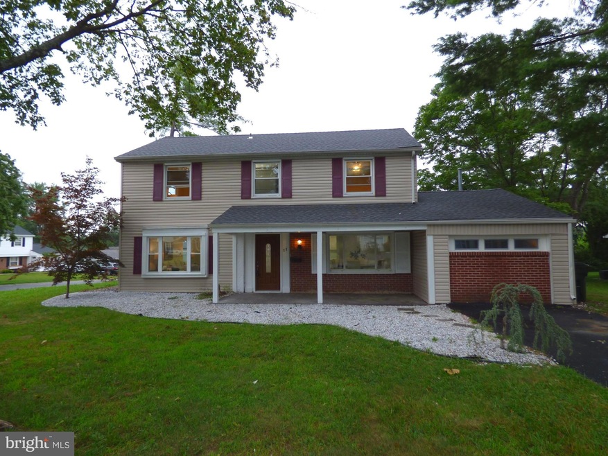 11 Mosshill Ln, Willingboro, NJ 08046 - photo 1